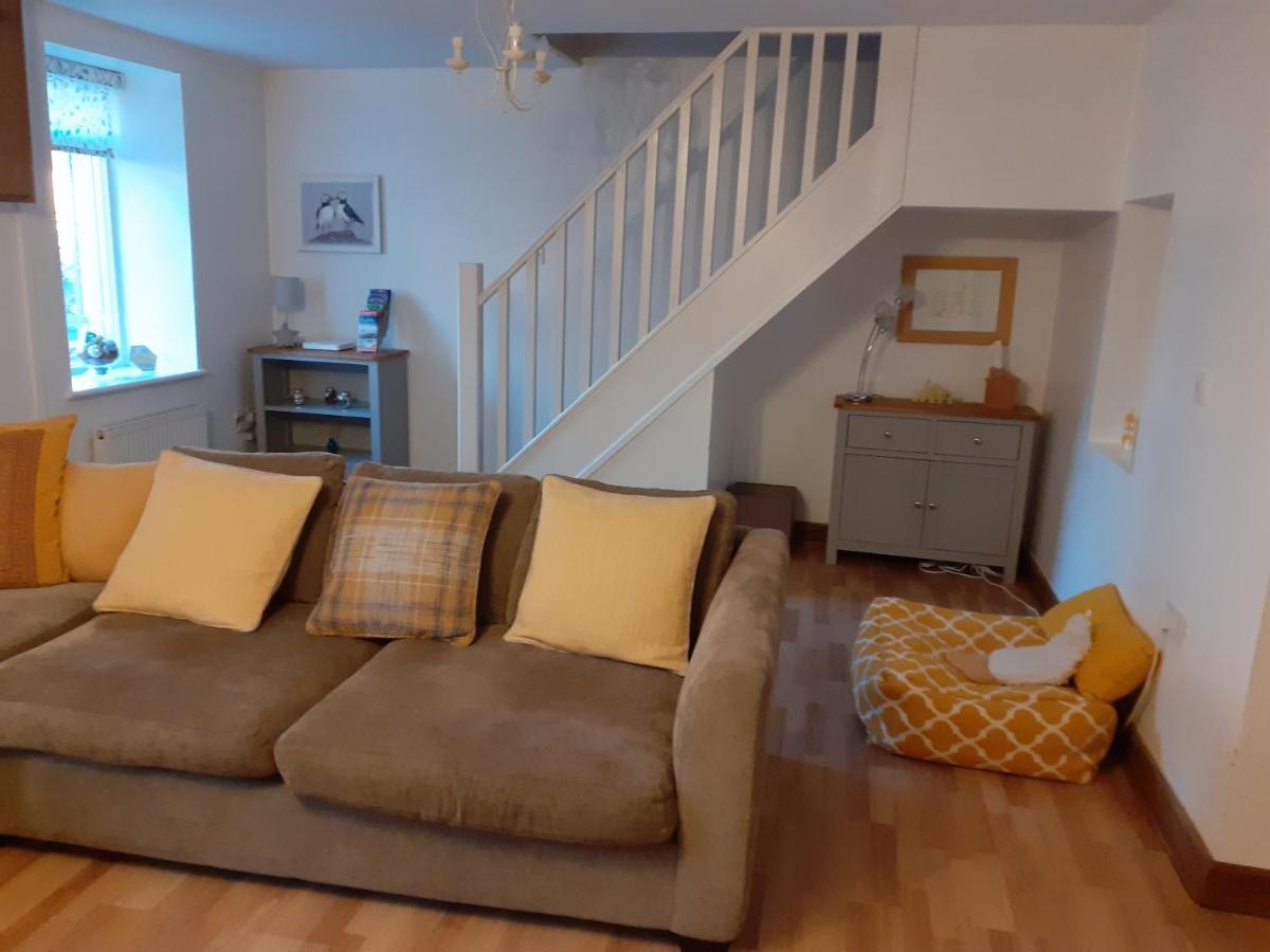 Gwenallt Dwyran Buitenkant foto