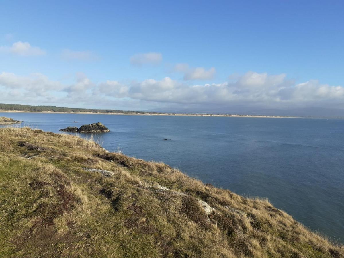 Gwenallt Dwyran Buitenkant foto